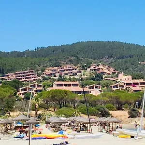  Hébergement de vacances Casa Vacanza Porto Corallo Italie